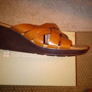 Brown sandels size 9 1/2